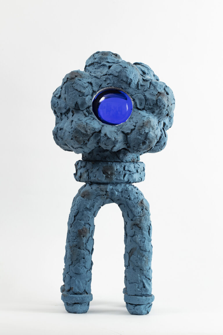 Tout Vêtu de Bleu